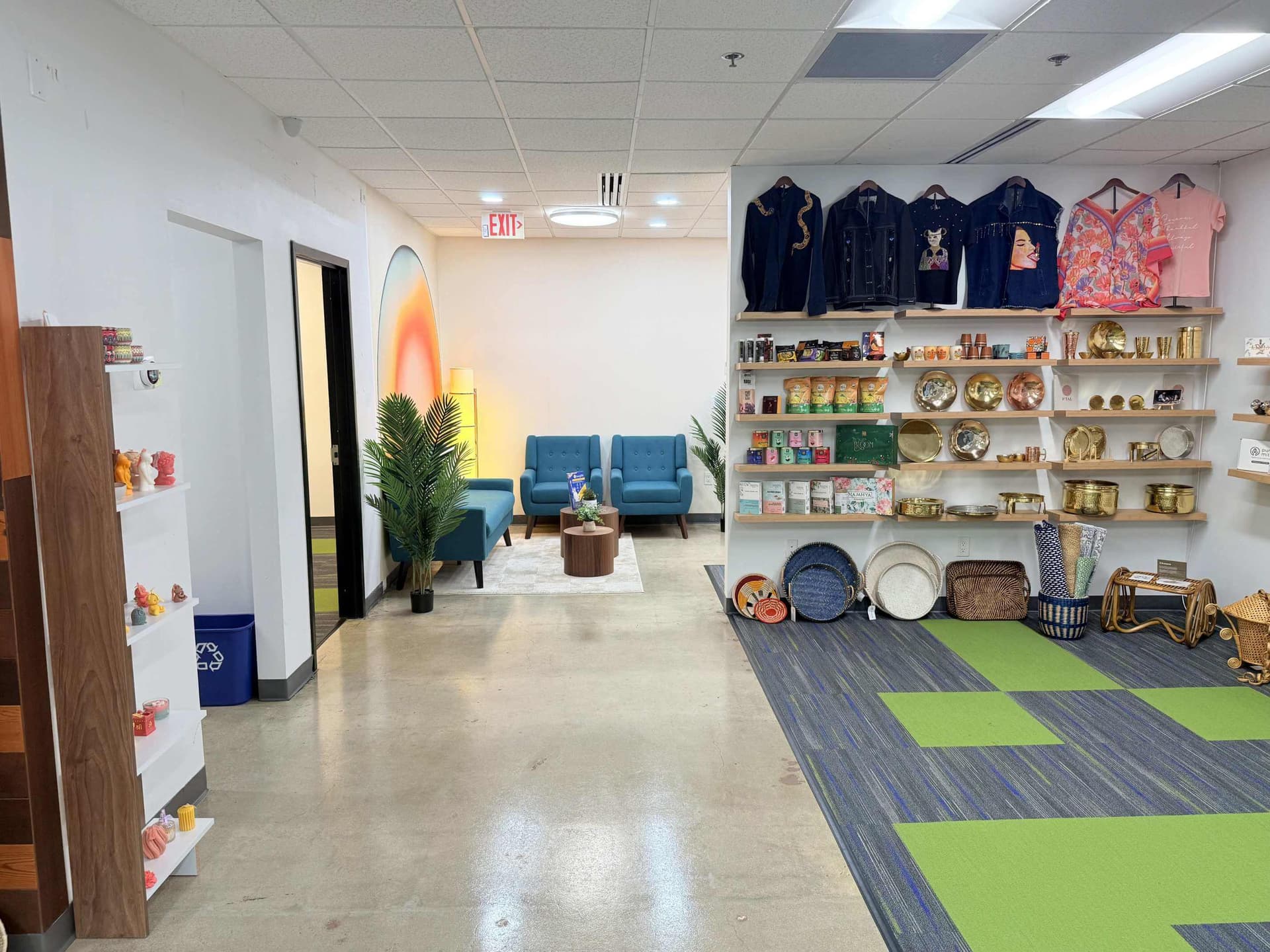 Main Entrance & Trade Hub Reception